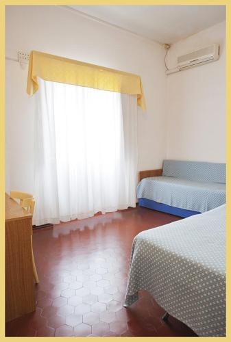 Hotel Eros 2*