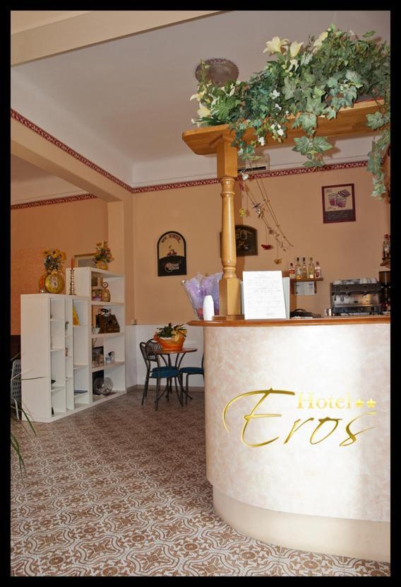 Hotel Eros 2*