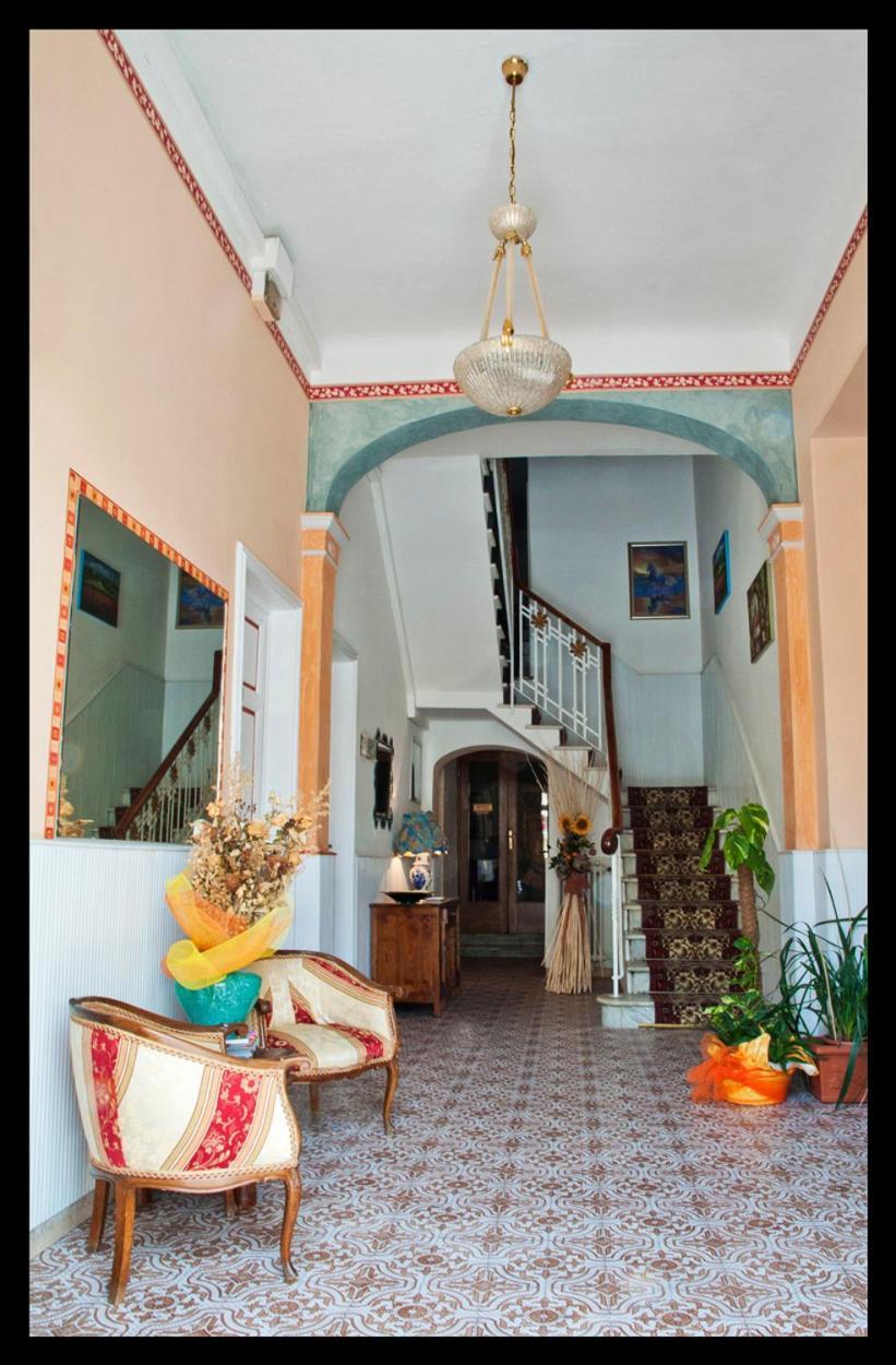 Hotel Eros 2*